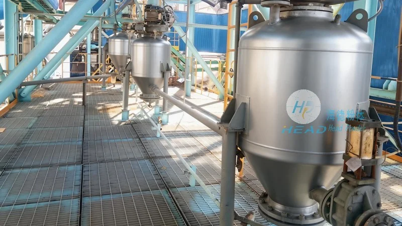 Dry sludge powder pneumatic conveying scheme
